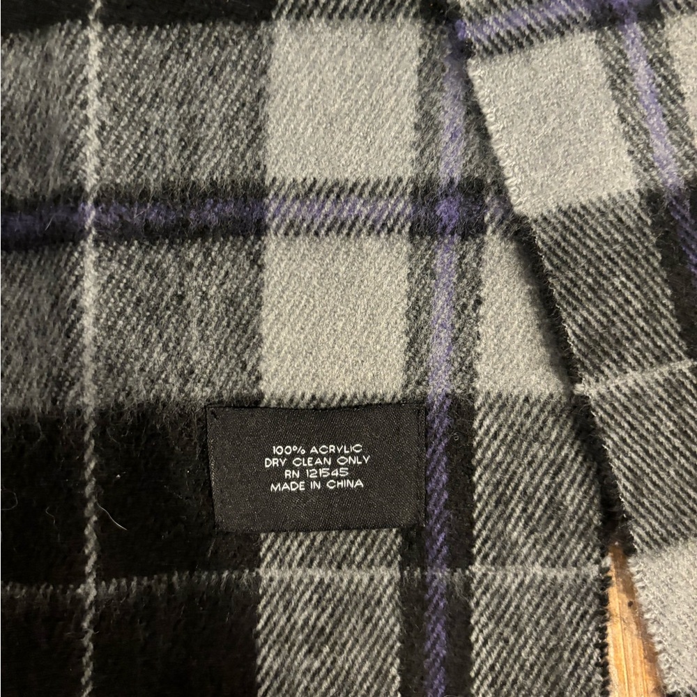 Scarf - Picture 2 of 2